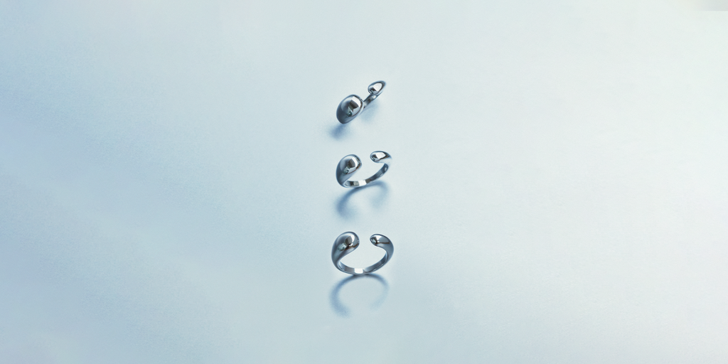 Rings without zirconia, plain rings.